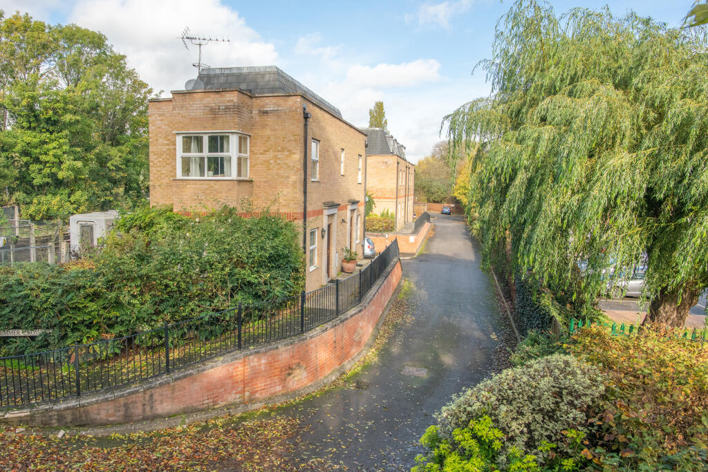 1 bed Annexe for rent in Thames Ditton. From Arthur Samuel Estate Agents - Walton on Thames