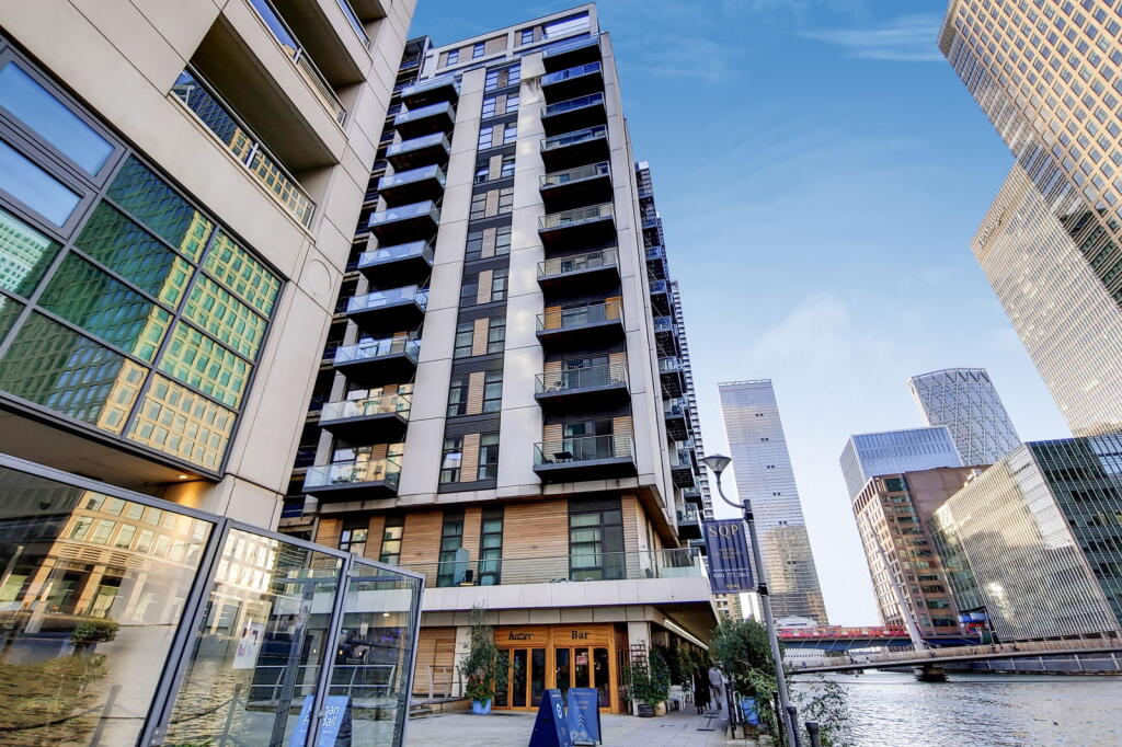 1 bed Apartment for rent in Poplar. From Ashley King - Docklands 1 bed Apartment for rent in Poplar. From Ashley King - Docklands