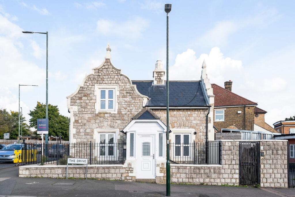 3 bed Detached for rent in Bexley. From Ashton Reeves - Kent