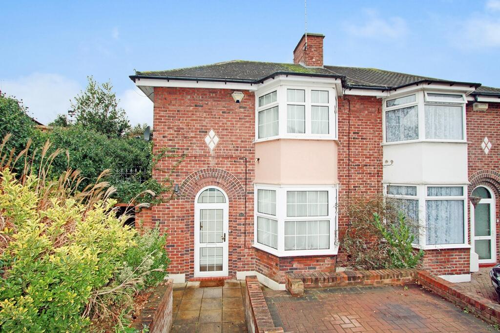 3 bed Semi Detached for rent in Woolwich. From Ashton Reeves - Kent 3 bed Semi Detached for rent in Woolwich. From Ashton Reeves - Kent