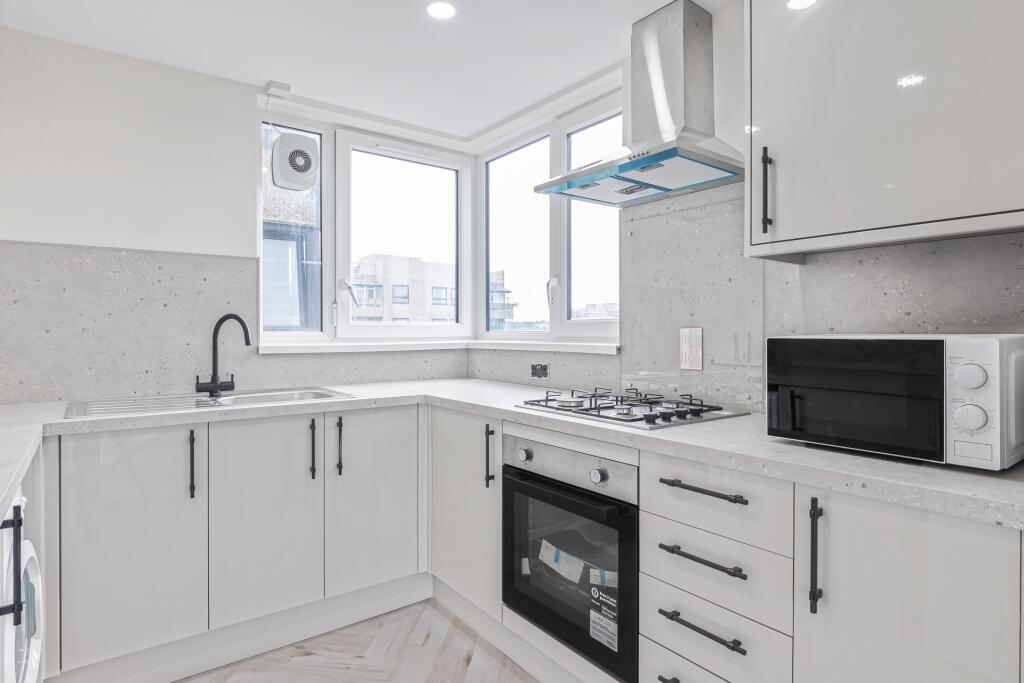 2 bed Apartment for rent in Erith. From Ashton Reeves - Kent