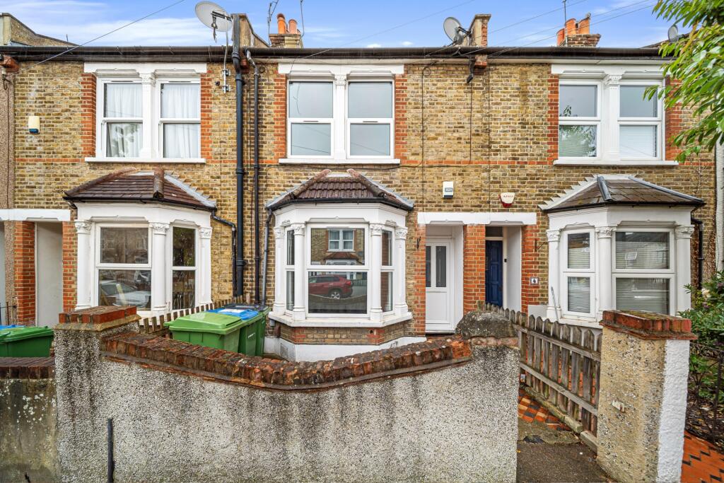 2 bed Mid Terraced House for rent in Woolwich. From Ashton Reeves - Kent 2 bed Mid Terraced House for rent in Woolwich. From Ashton Reeves - Kent
