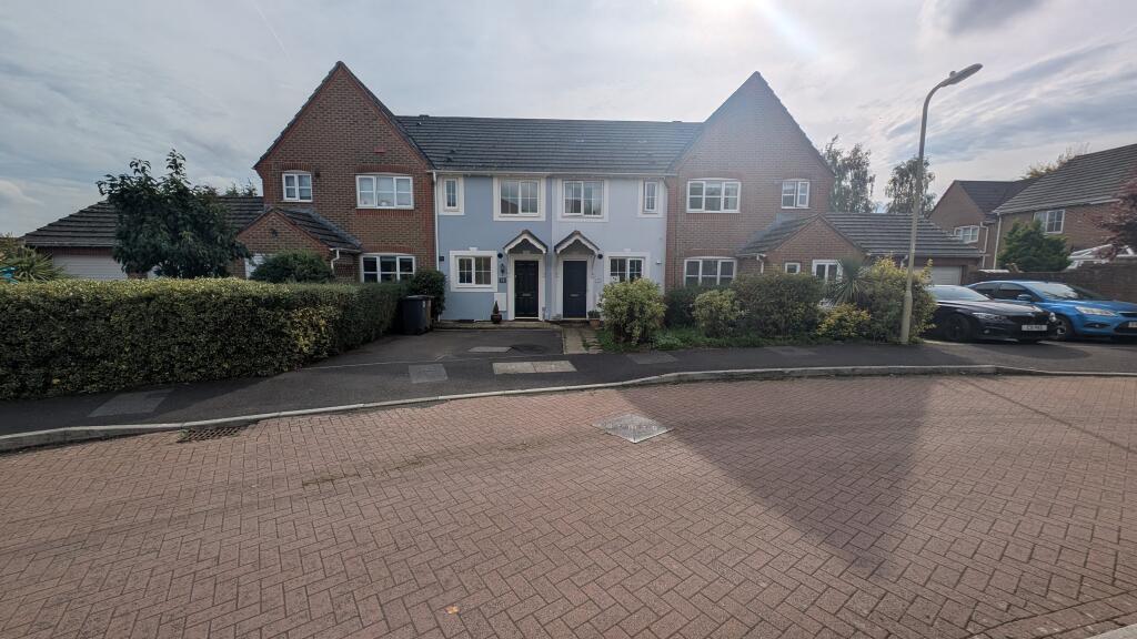 2 bed Mid Terraced House for rent in Charlton. From Austin Hawk Estate Agents - Andover 2 bed Mid Terraced House for rent in Charlton. From Austin Hawk Estate Agents - Andover