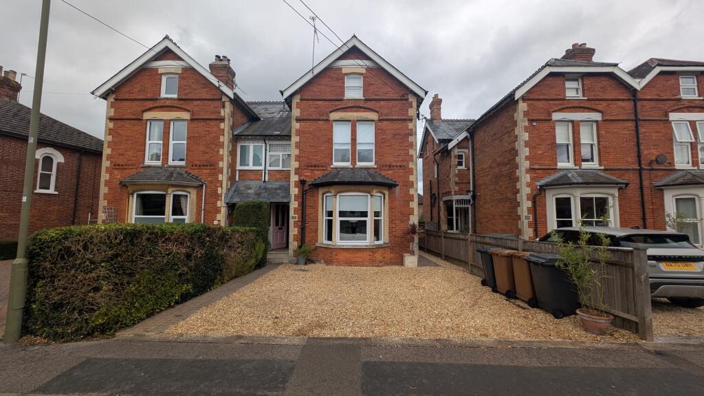 1 bed House (unspecified) for rent in Andover. From Austin Hawk Estate Agents - Andover
