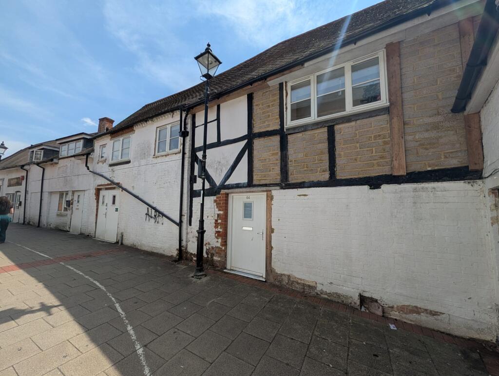 2 bed Apartment for rent in Andover. From Austin Hawk Estate Agents - Andover 2 bed Apartment for rent in Andover. From Austin Hawk Estate Agents - Andover