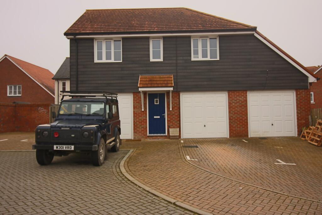 1 bed Coach House for rent in Andover Down. From Austin Hawk Estate Agents - Andover