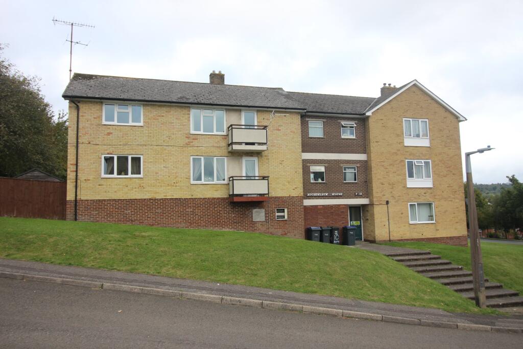 2 bed 1st Floor Flat for rent in Tidworth. From Austin Hawk Estate Agents - Andover