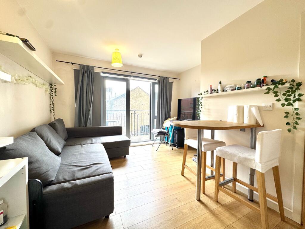 1 bed Apartment for rent in Bow. From Bairstow Eves - Bow