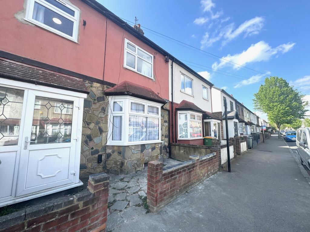 3 bed Detached for rent in East Ham. From Bairstow Eves - Bow