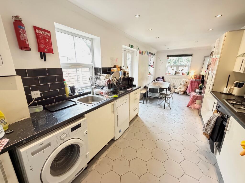 5 bed Detached for rent in Bow. From Bairstow Eves - Bow