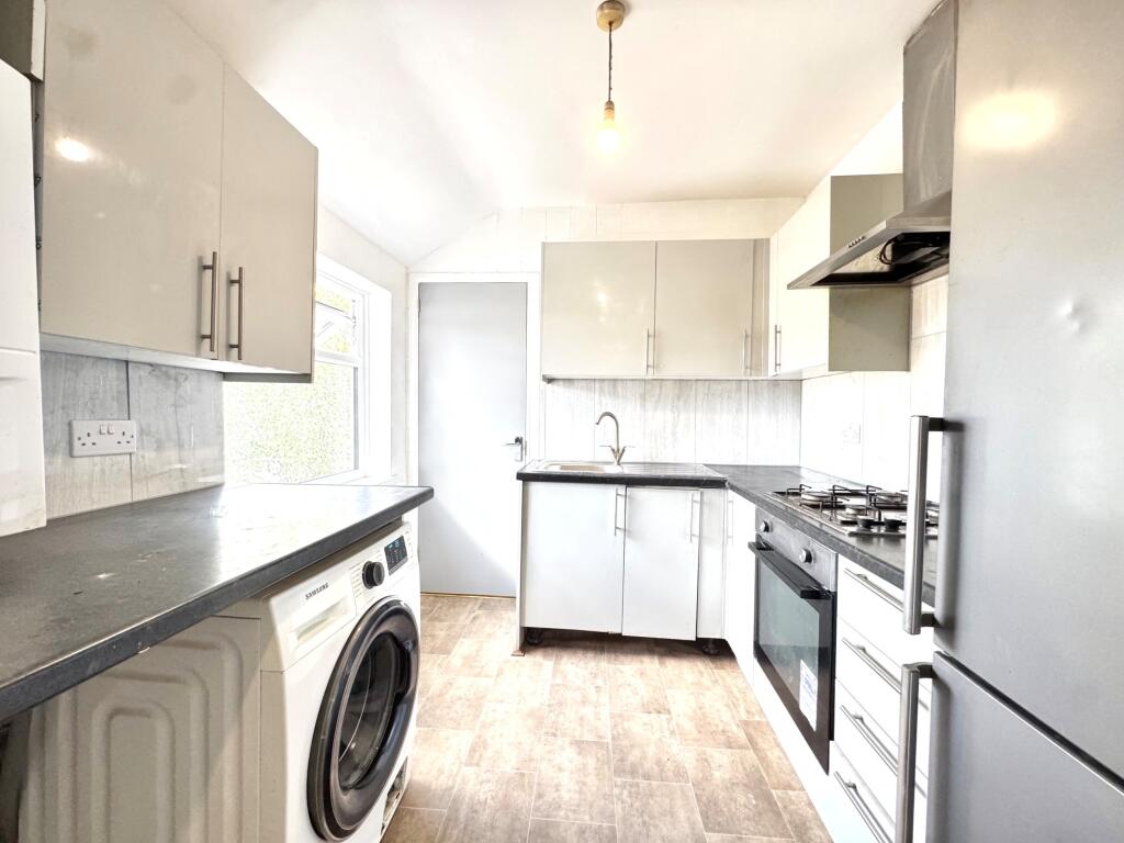 3 bed 1st Floor Flat for rent in East Ham. From Bairstow Eves - Bow