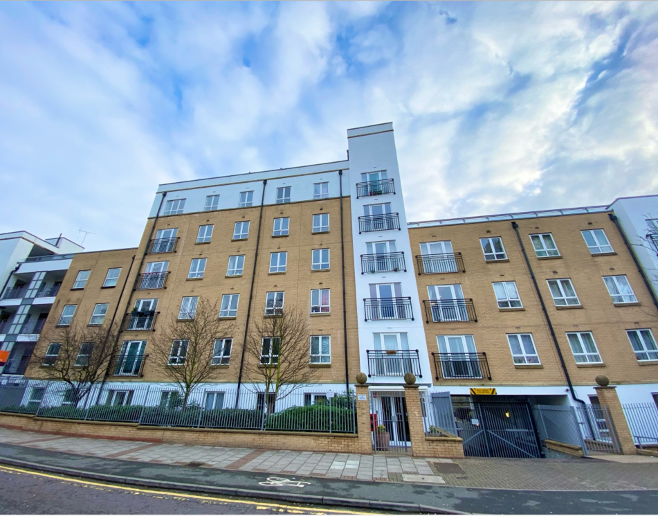 2 bed 1st Floor Flat for rent in Stratford. From Bairstow Eves - Leytonstone