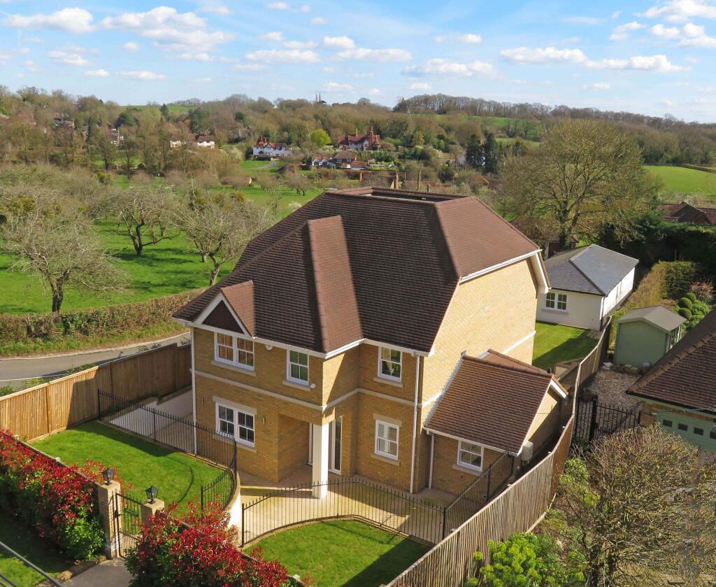 5 bed Detached for rent in Hurley. From Barker Stone - Marlow 5 bed Detached for rent in Hurley. From Barker Stone - Marlow
