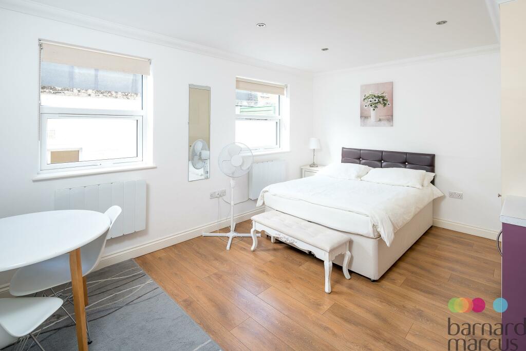0 bed Apartment for rent in Fulham. From Barnard Marcus Lettings - Earls Court Lettings