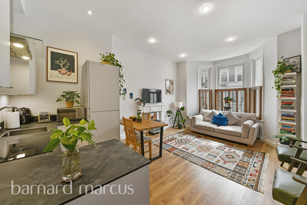 2 bed Apartment for rent in London. From Barnard Marcus Lettings - Earls Court Lettings