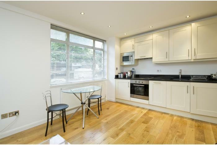 1 bed Apartment for rent in Chelsea. From Barnard Marcus Lettings - Earls Court Lettings