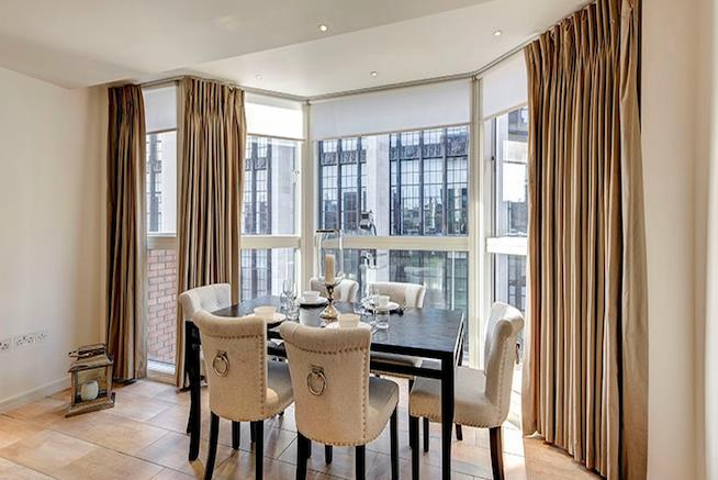 2 bed Apartment for rent in Kensington. From Barnard Marcus Lettings - Earls Court Lettings