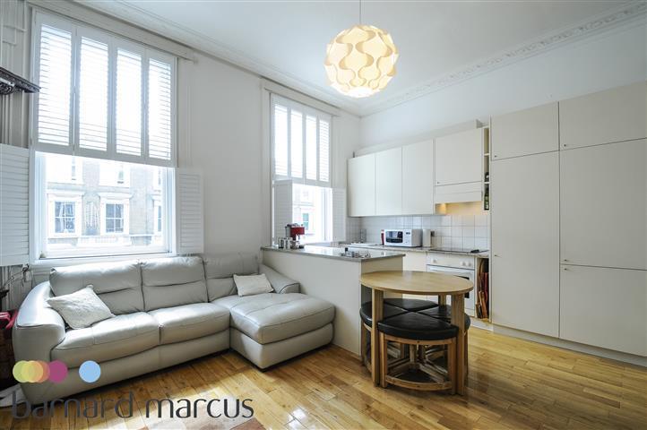 1 bed Apartment for rent in Kensington. From Barnard Marcus Lettings - Earls Court Lettings
