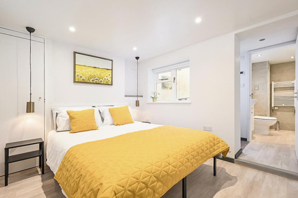 2 bed Apartment for rent in Fulham. From Barnard Marcus Lettings - Earls Court Lettings