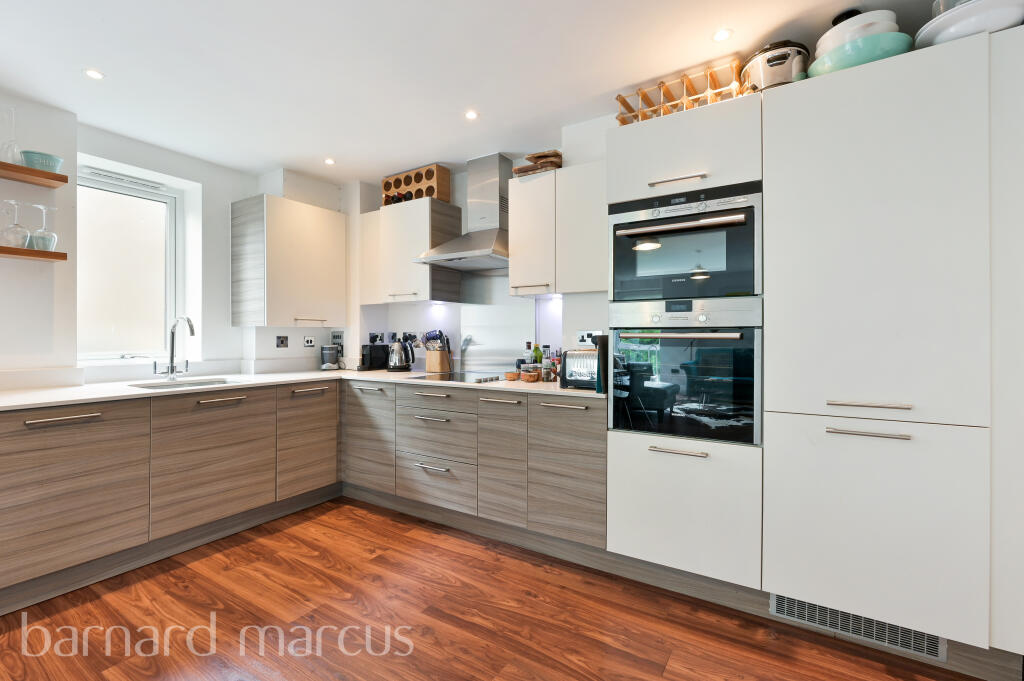 2 bed Flat for rent in Surbiton. From Barnard Marcus Lettings - Surbiton Lettings