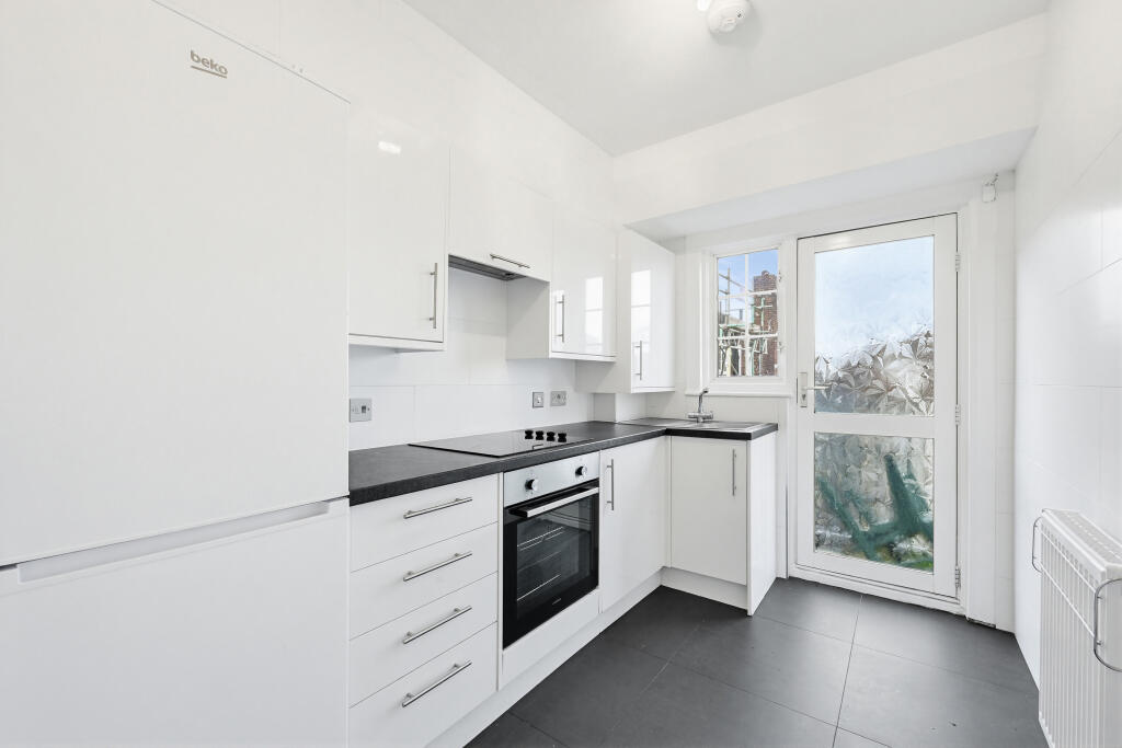 1 bed 1st Floor Flat for rent in Surbiton. From Barnard Marcus Lettings - Surbiton Lettings