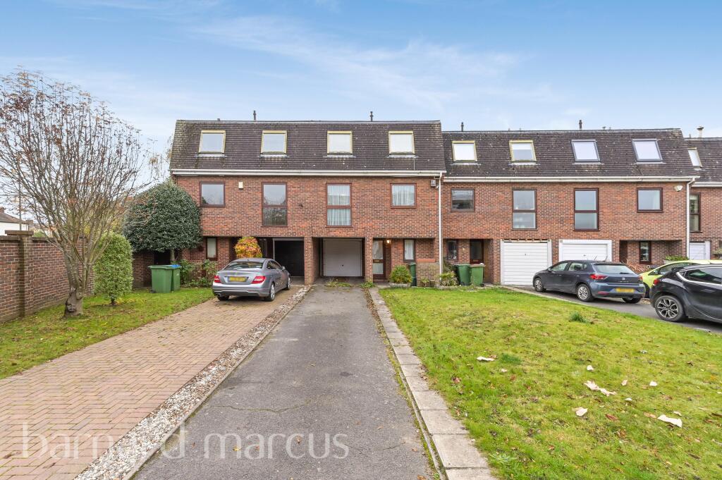 3 bed Detached for rent in Thames Ditton. From Barnard Marcus Lettings - Surbiton Lettings