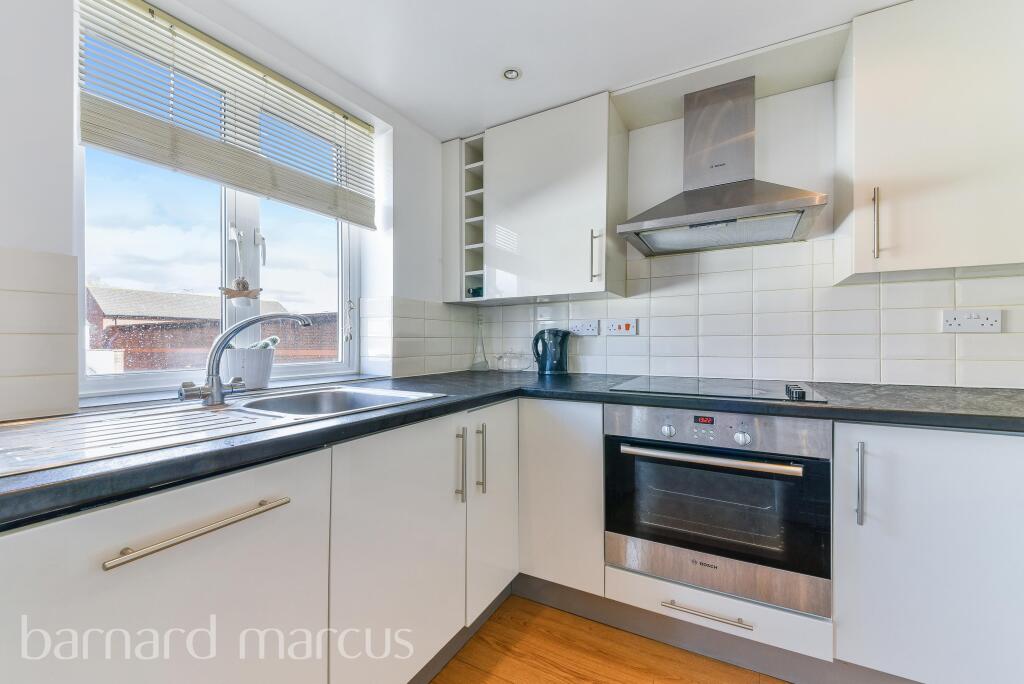 1 bed 1st Floor Flat for rent in Surbiton. From Barnard Marcus Lettings - Surbiton Lettings