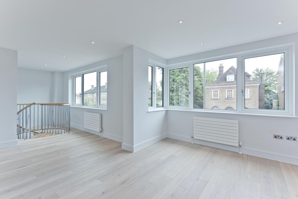 2 bed 1st Floor Flat for rent in Esher. From Barnard Marcus Lettings - Surbiton Lettings 2 bed 1st Floor Flat for rent in Esher. From Barnard Marcus Lettings - Surbiton Lettings