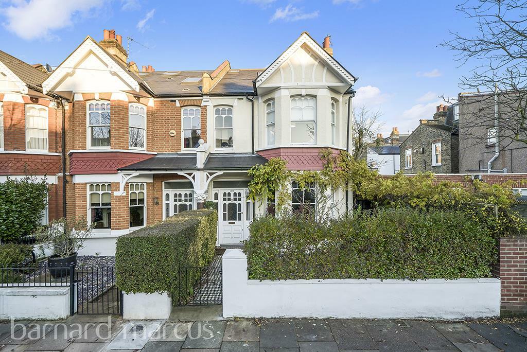 4 bed Detached House for rent in London. From Barnard Marcus - Earlsfield