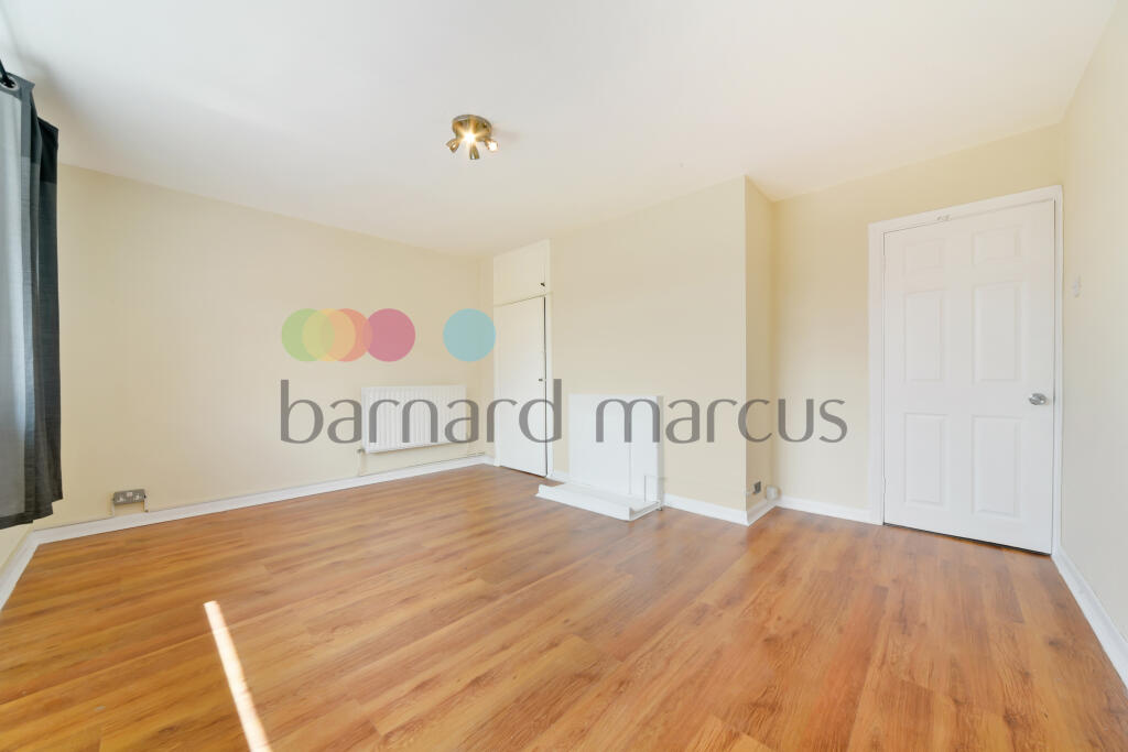 2 bed Apartment for rent in London. From Barnard Marcus - Earlsfield