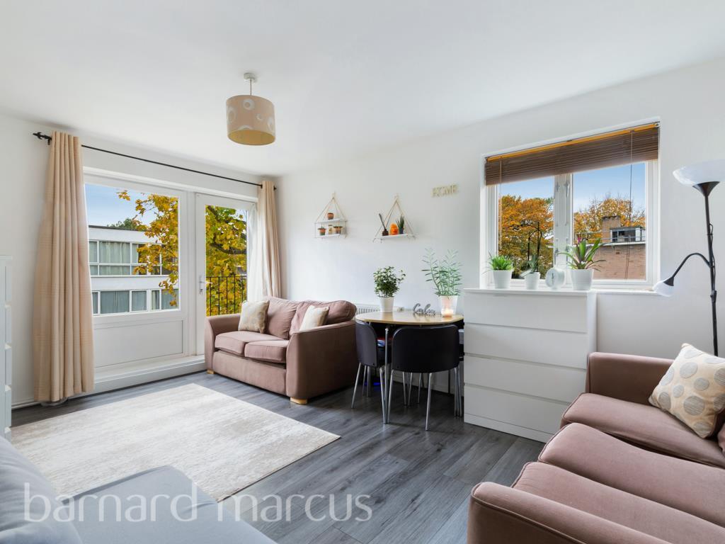 1 bed 1st Floor Flat for rent in London. From Barnard Marcus - Earlsfield