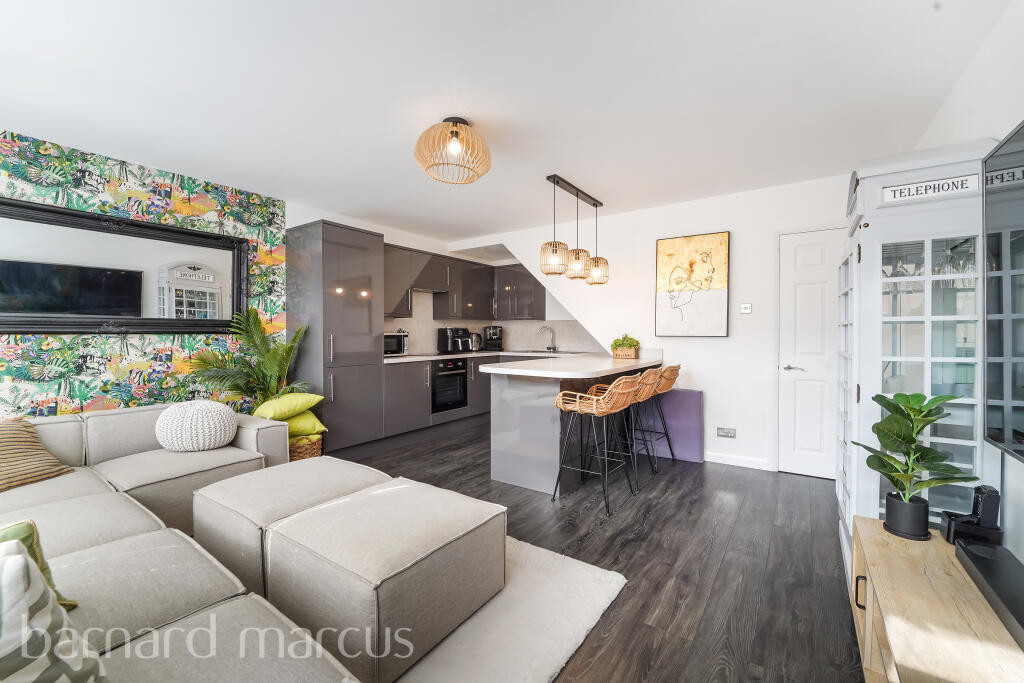 4 bed Annexe for rent in London. From Barnard Marcus - Earlsfield 4 bed Annexe for rent in London. From Barnard Marcus - Earlsfield