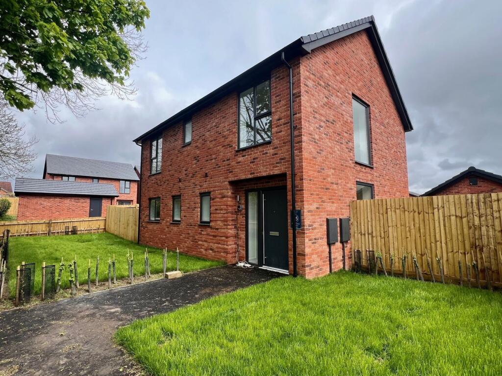 4 bed Detached for rent in Harworth. From Bartrop & Dilks Property Services - Worksop