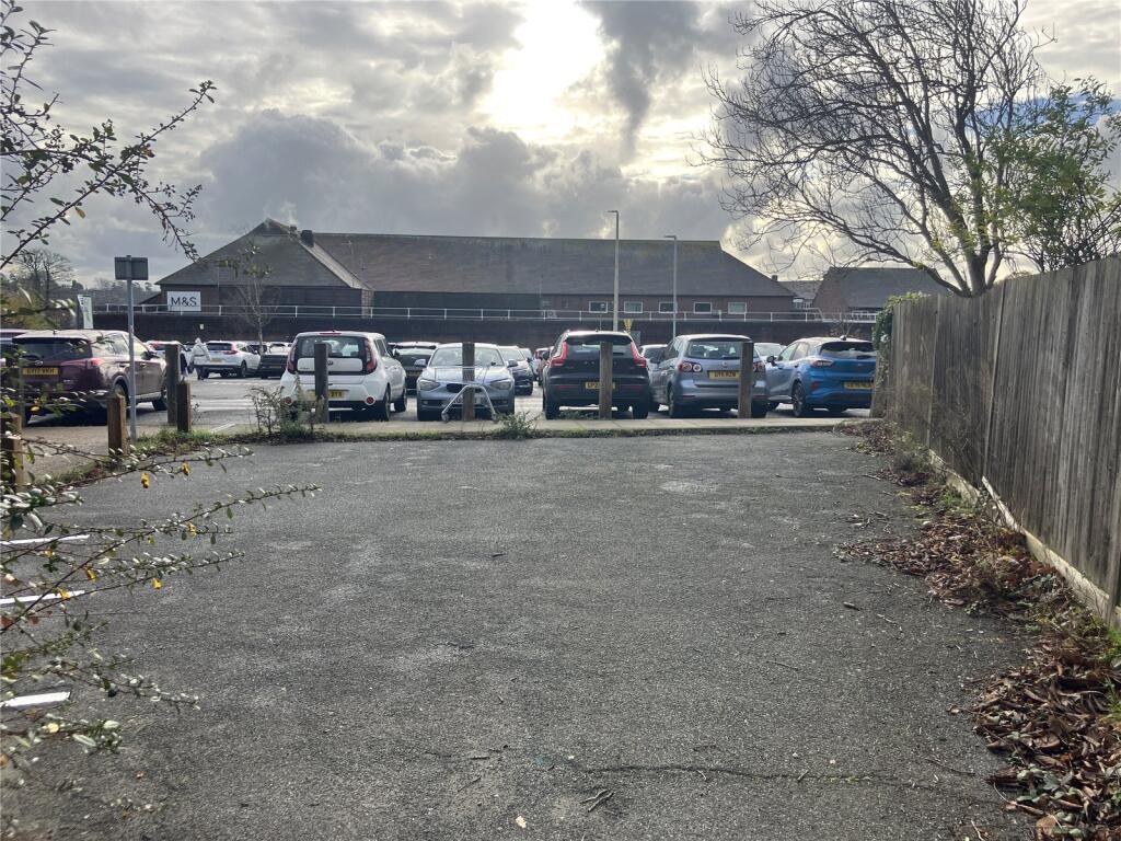 0 bed Dev Land - Leisure for rent in Haywards Heath. From Batcheller Monkhouse - Haywards Heath