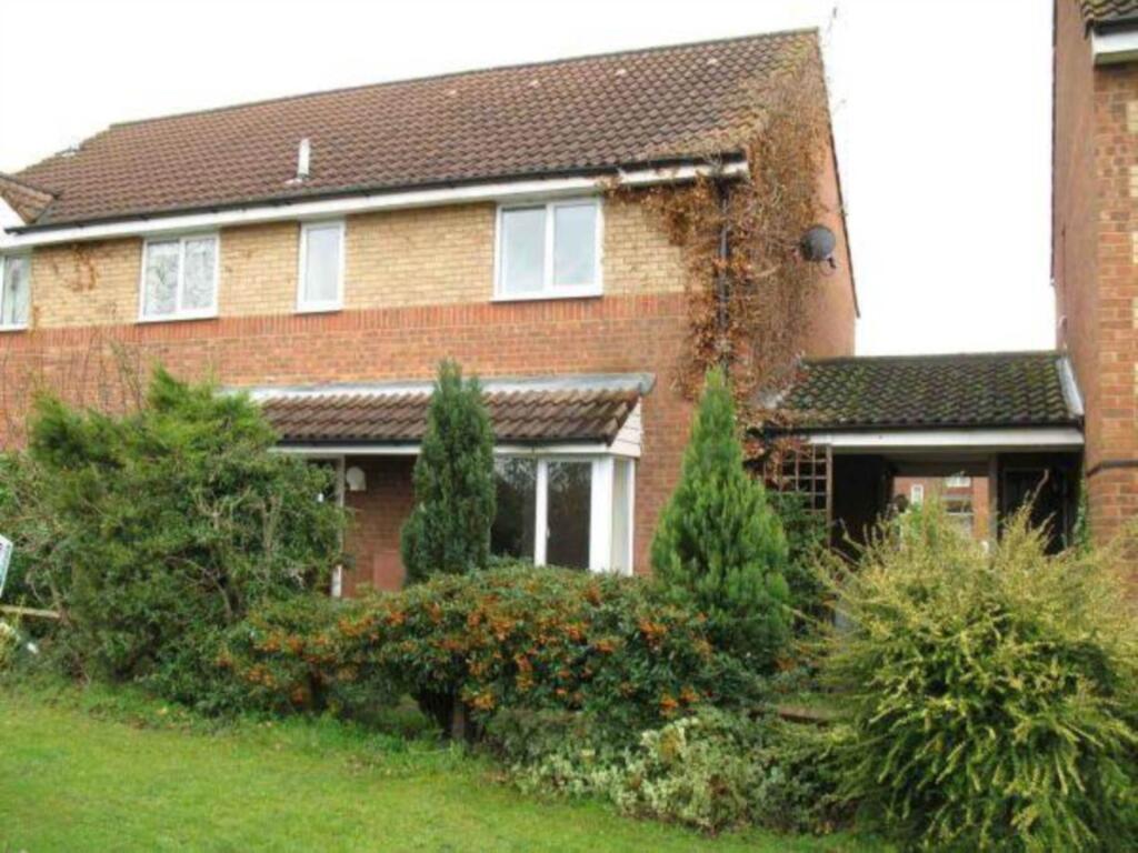 2 bed End of Terrace for rent in Bedford. From Beasley & Partners - Woburn Sands