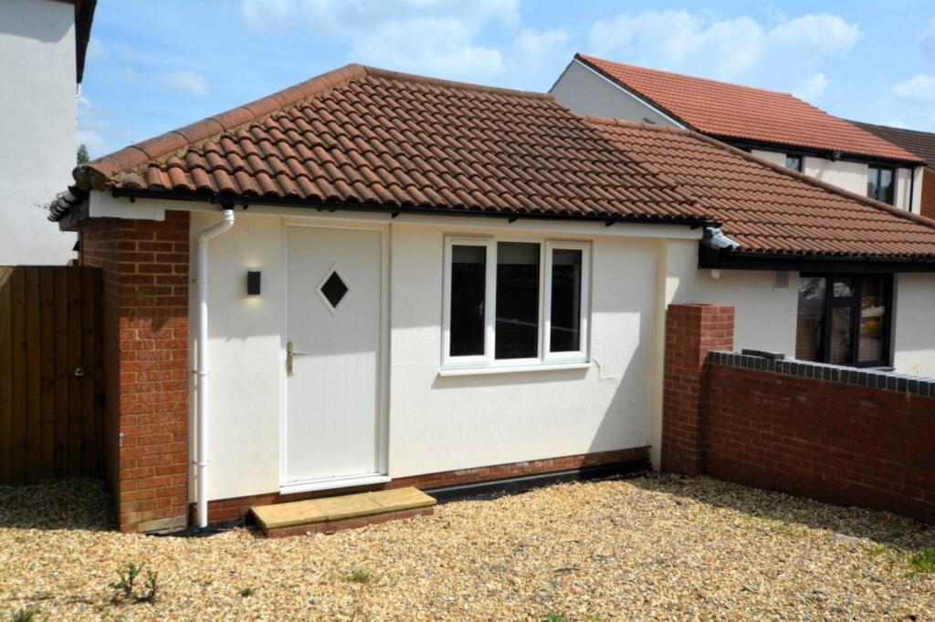 1 bed 1st Floor Flat for rent in Milton Keynes. From Beasley & Partners - Woburn Sands 1 bed 1st Floor Flat for rent in Milton Keynes. From Beasley & Partners - Woburn Sands