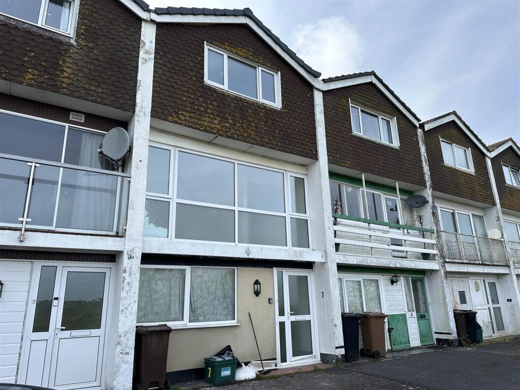 3 bed Mid Terraced House for rent in Hillhead. From Boyce Brixham - Brixham 3 bed Mid Terraced House for rent in Hillhead. From Boyce Brixham - Brixham