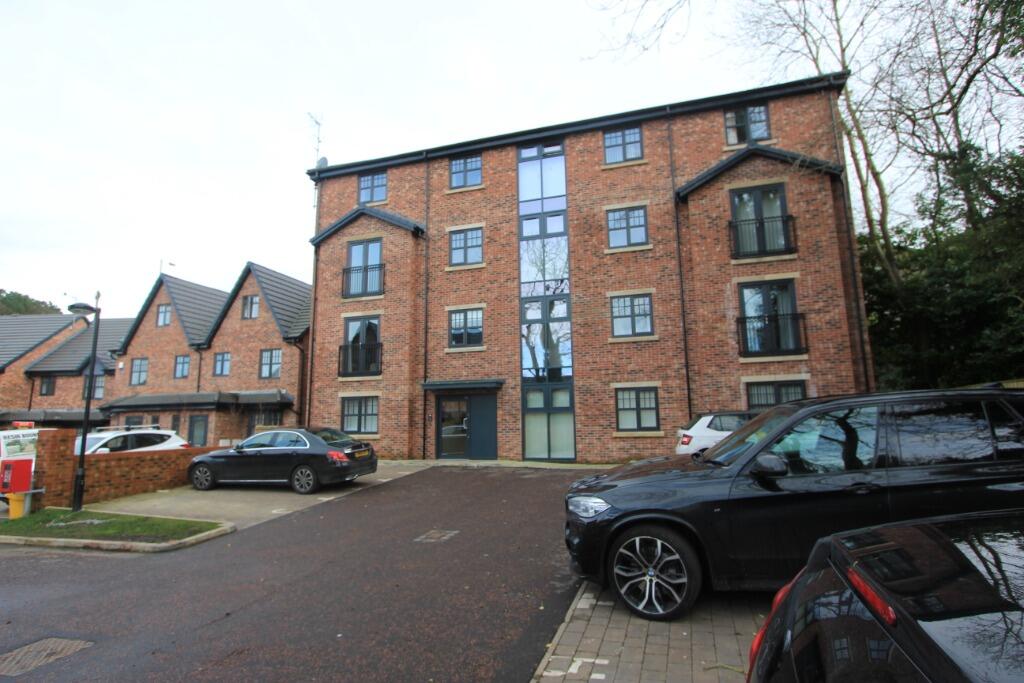 2 bed 1st Floor Flat for rent in Hyde. From Belvoir - Ashton-under-Lyne