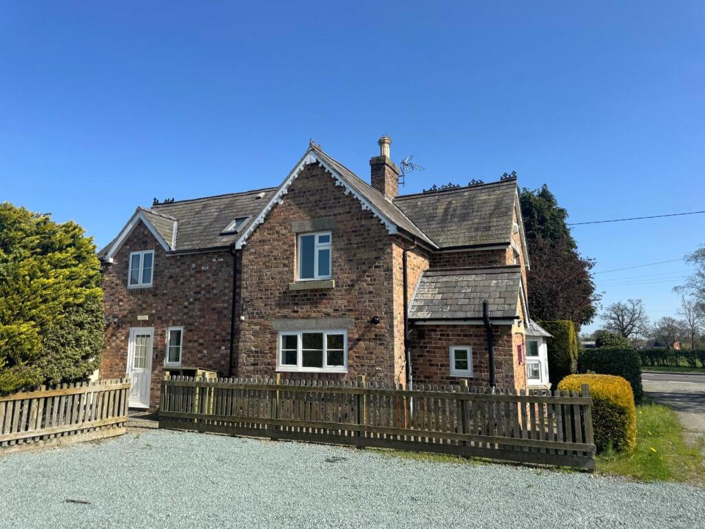 3 bed Detached for rent in Four Crosses. From Balfours LLP - Shrewsbury