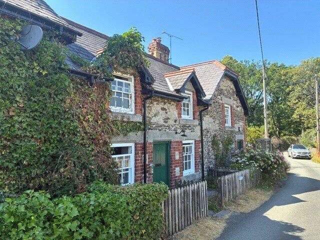 3 bed Mid Terraced House for rent in Llanelidan. From Balfours LLP - Shrewsbury 3 bed Mid Terraced House for rent in Llanelidan. From Balfours LLP - Shrewsbury