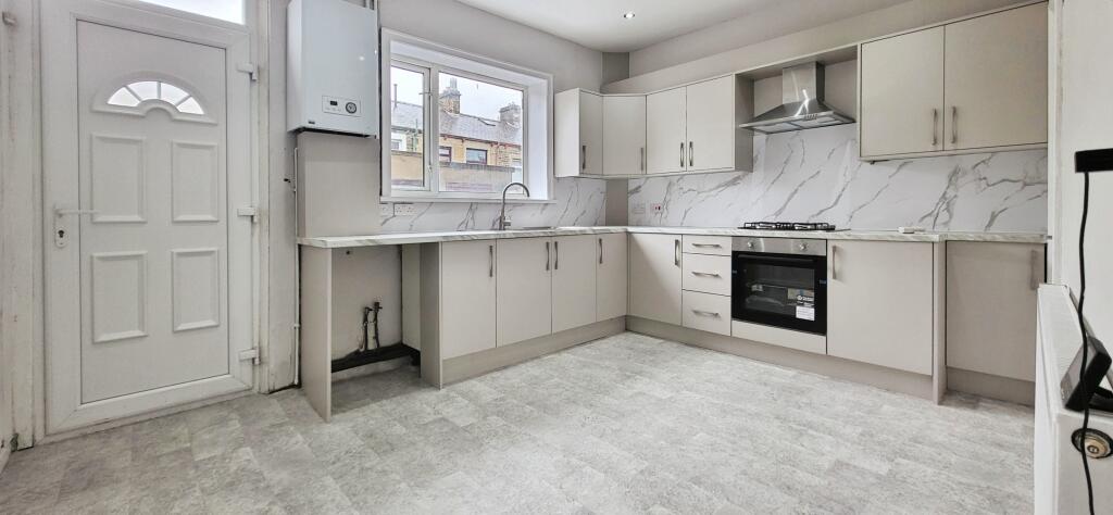 2 bed Mid Terraced House for rent in Nelson. From Belvoir - Burnley