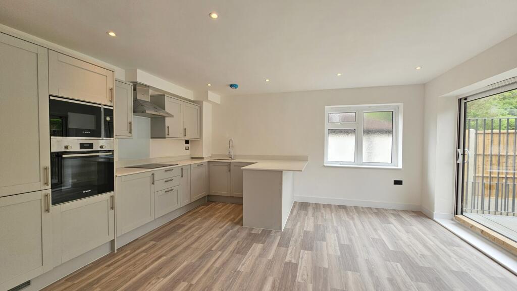3 bed Flat for rent in Croydon. From Belvoir - Sutton