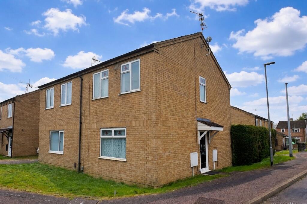 3 bed Semi Detached for rent in Corby. From Belvoir - Corby 3 bed Semi Detached for rent in Corby. From Belvoir - Corby