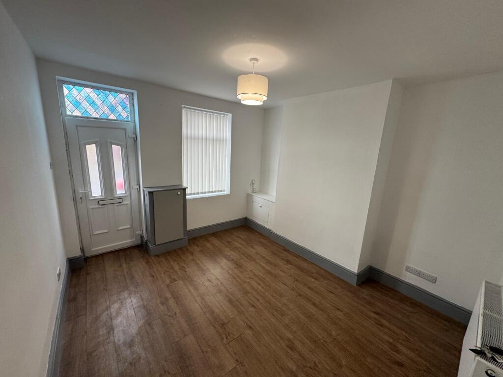 2 bed Mid Terraced House for rent in Warrington. From Belvoir - Crewe