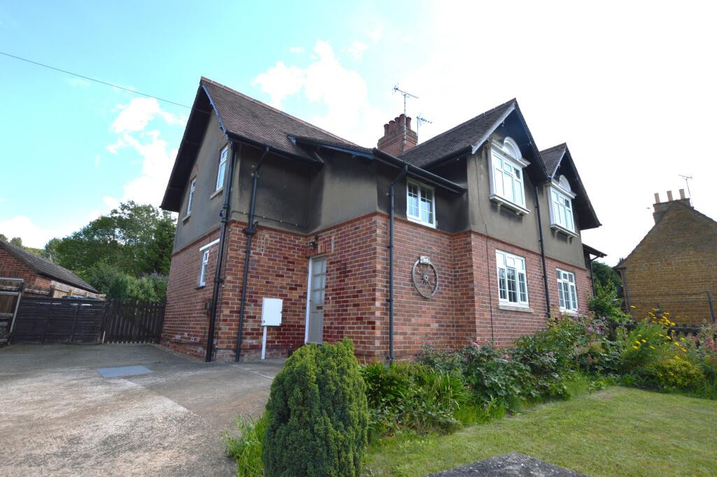 3 bed Cottage for rent in Woolsthorpe by Belvoir. From Belvoir - Grantham 3 bed Cottage for rent in Woolsthorpe by Belvoir. From Belvoir - Grantham