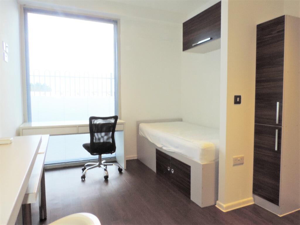 4 bed Studio for rent in Guildford. From Belvoir - Guildford - Sales