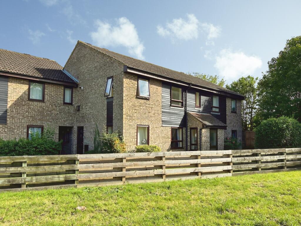 2 bed 1st Floor Flat for rent in West Clandon. From Belvoir - Guildford - Sales