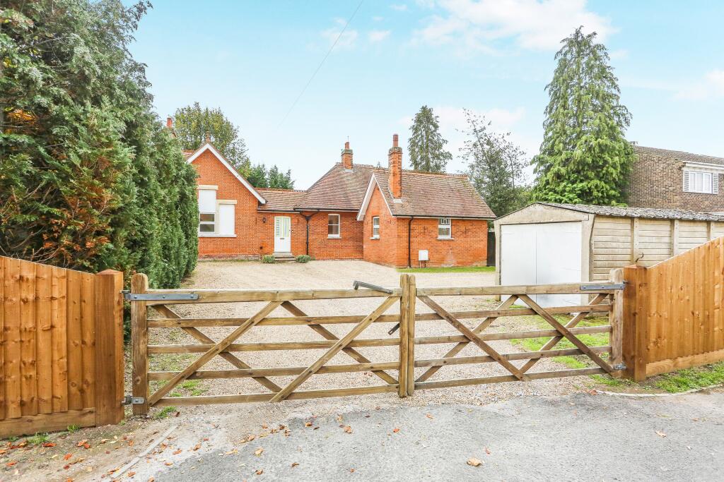 5 bed Semi Detached for rent in Bisley. From Belvoir - Guildford - Sales 5 bed Semi Detached for rent in Bisley. From Belvoir - Guildford - Sales