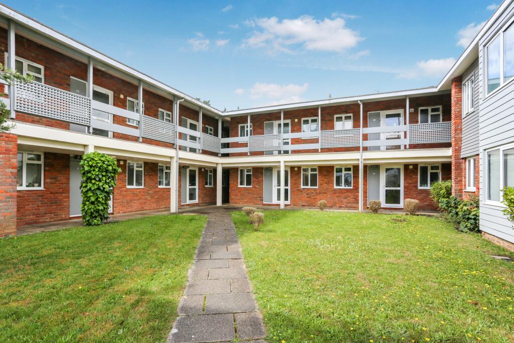 1 bed 1st Floor Flat for rent in Guildford. From Belvoir - Guildford - Sales