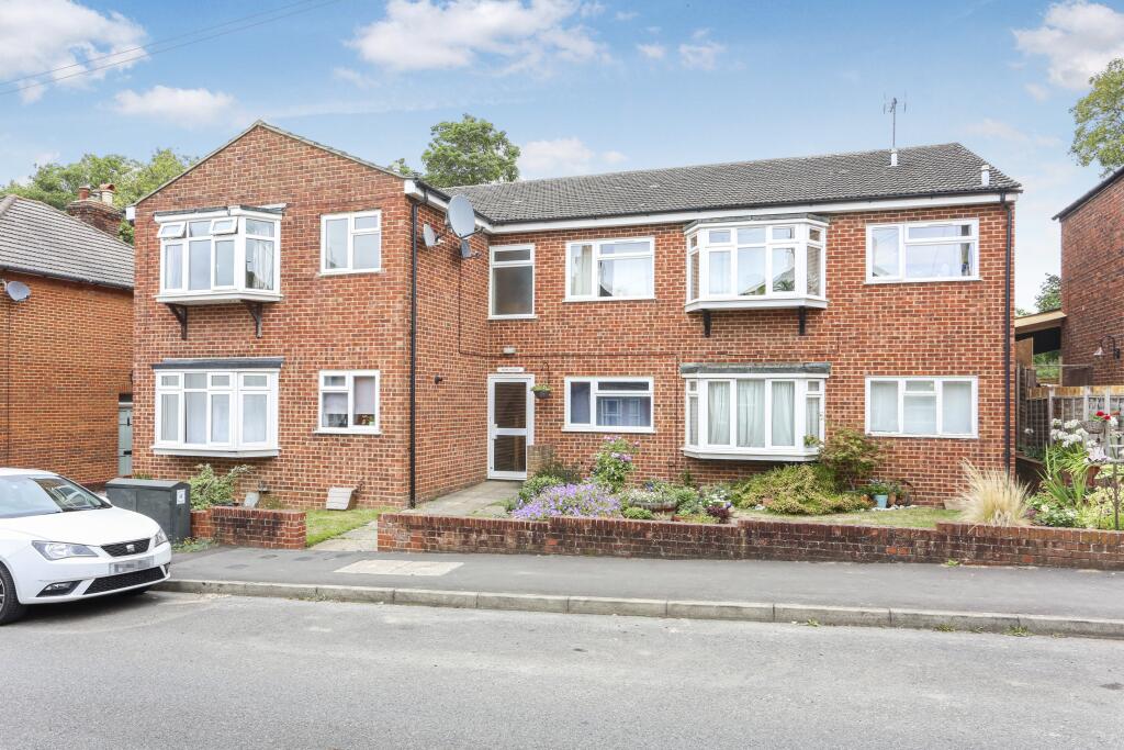 1 bed 1st Floor Flat for rent in Guildford. From Belvoir - Guildford - Sales